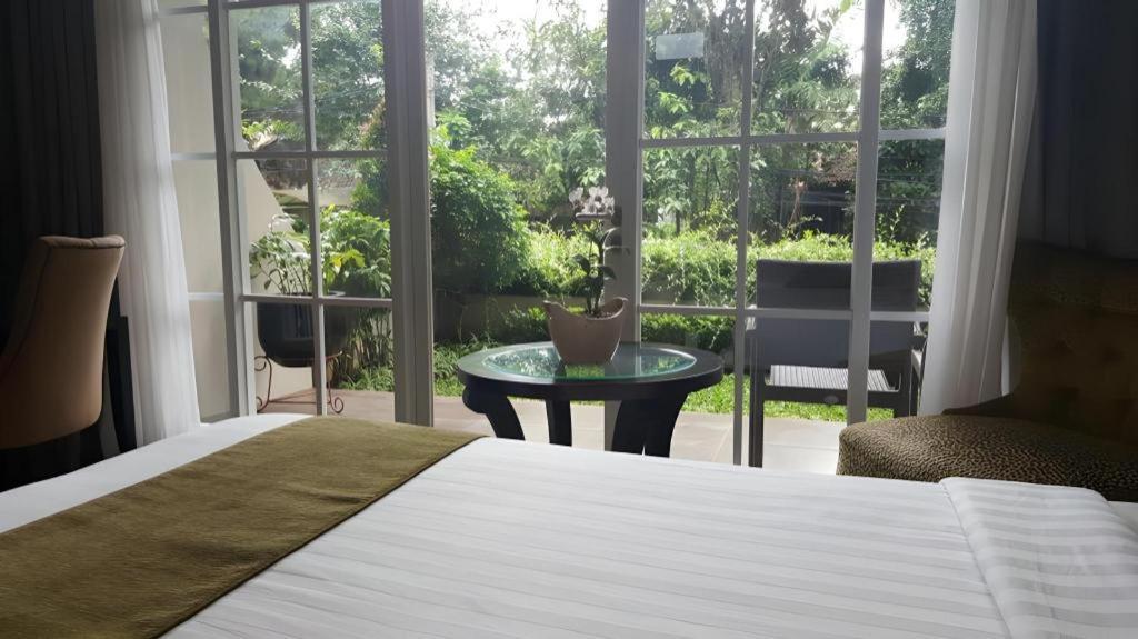 The Mirah Hotel Bogor Luaran gambar