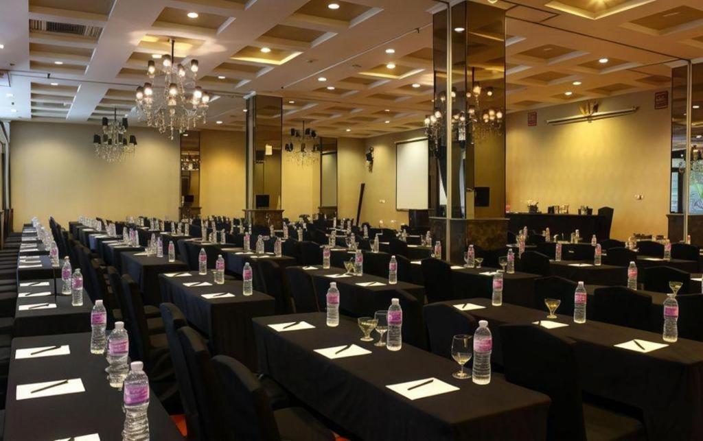 The Mirah Hotel Bogor Luaran gambar